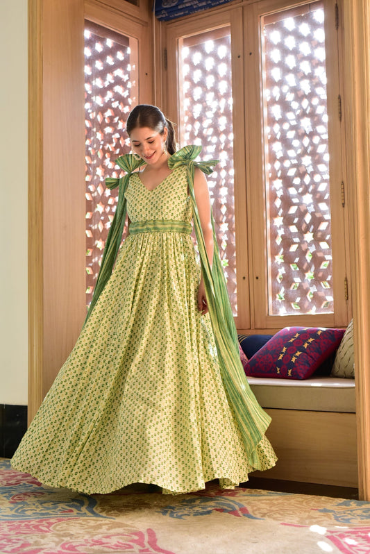 Yasmin green bow maxi