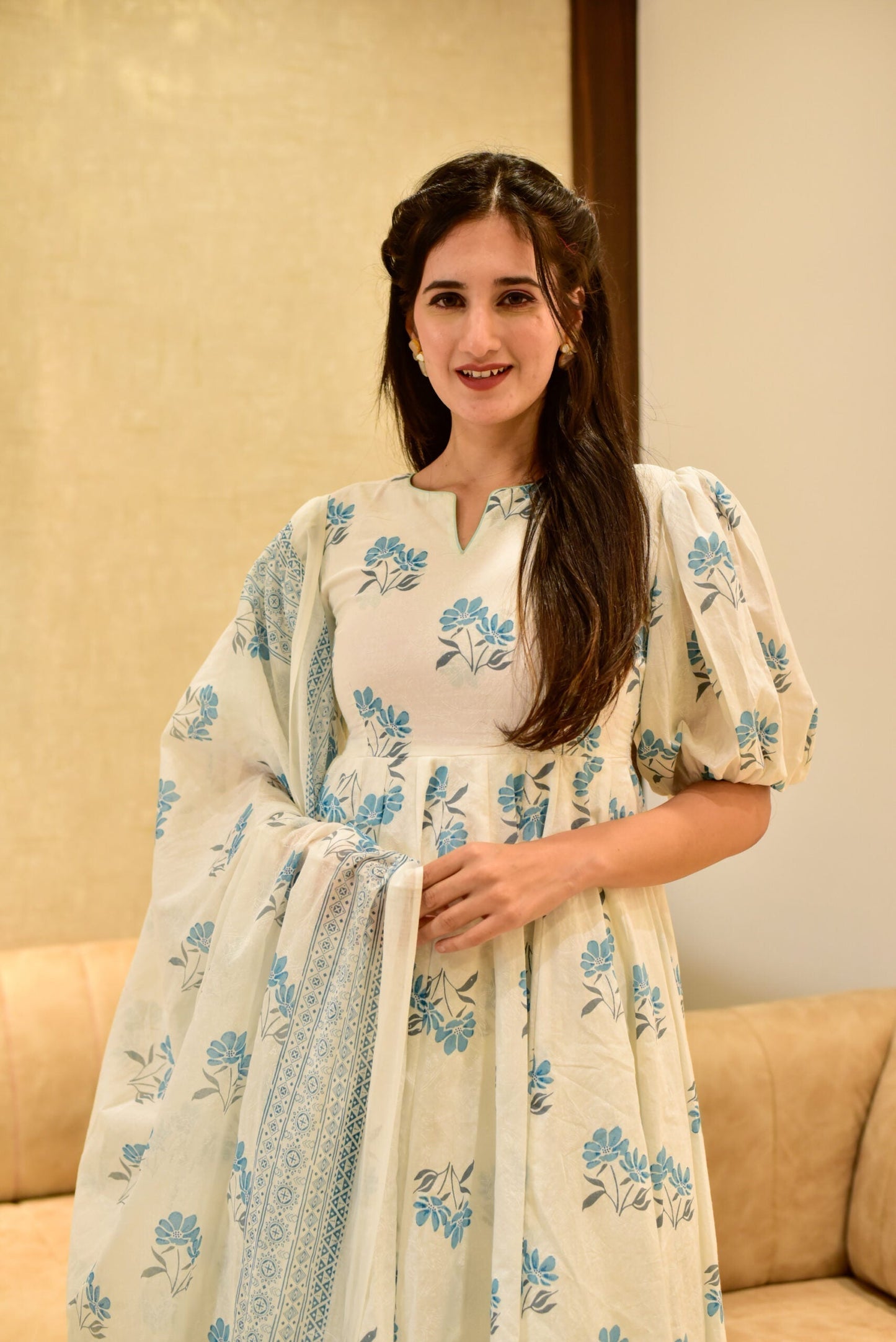 white &amp; blue flora cotton suit set