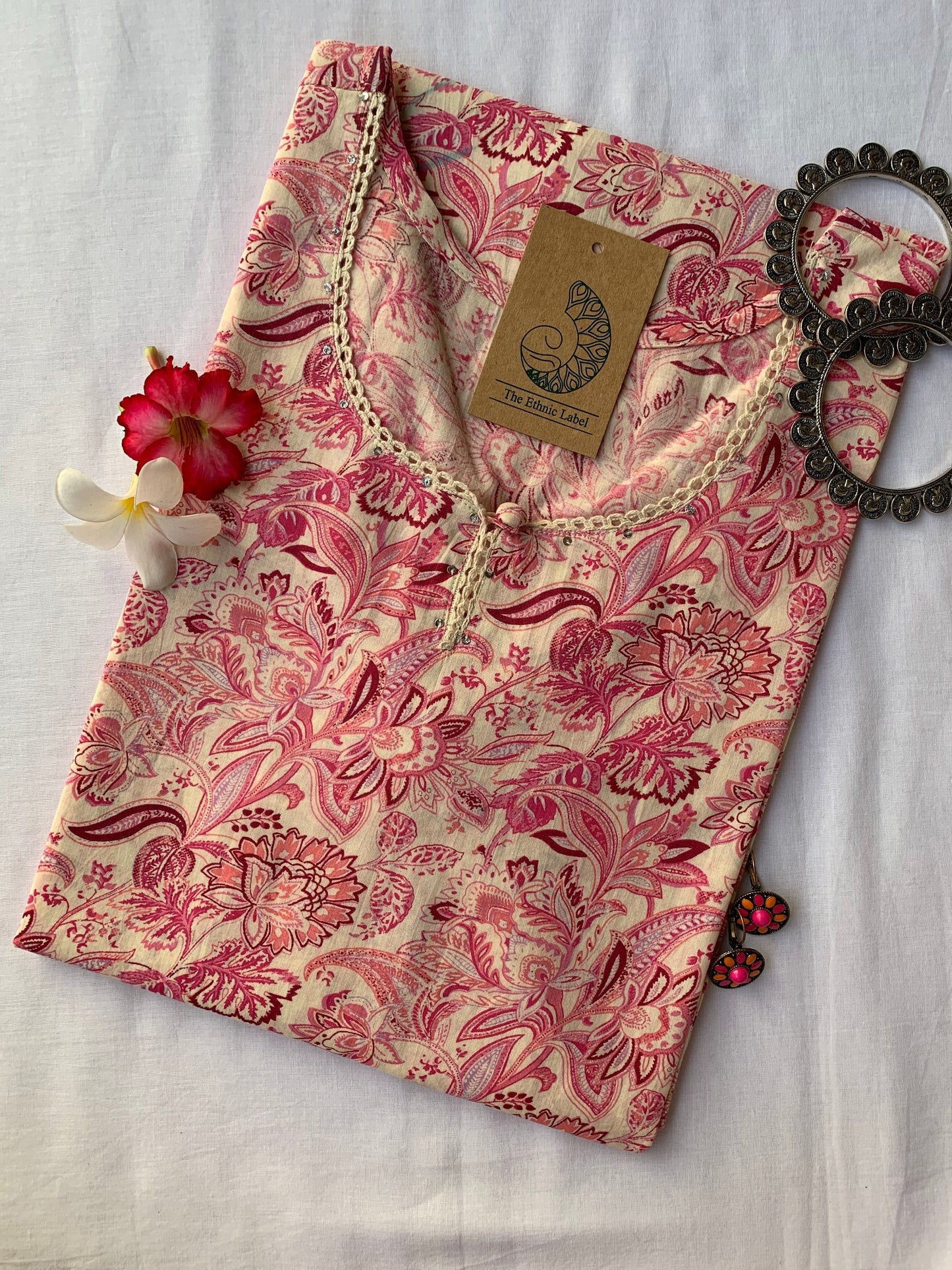 Cream-Pink Floral Jaal Cotton Kurta