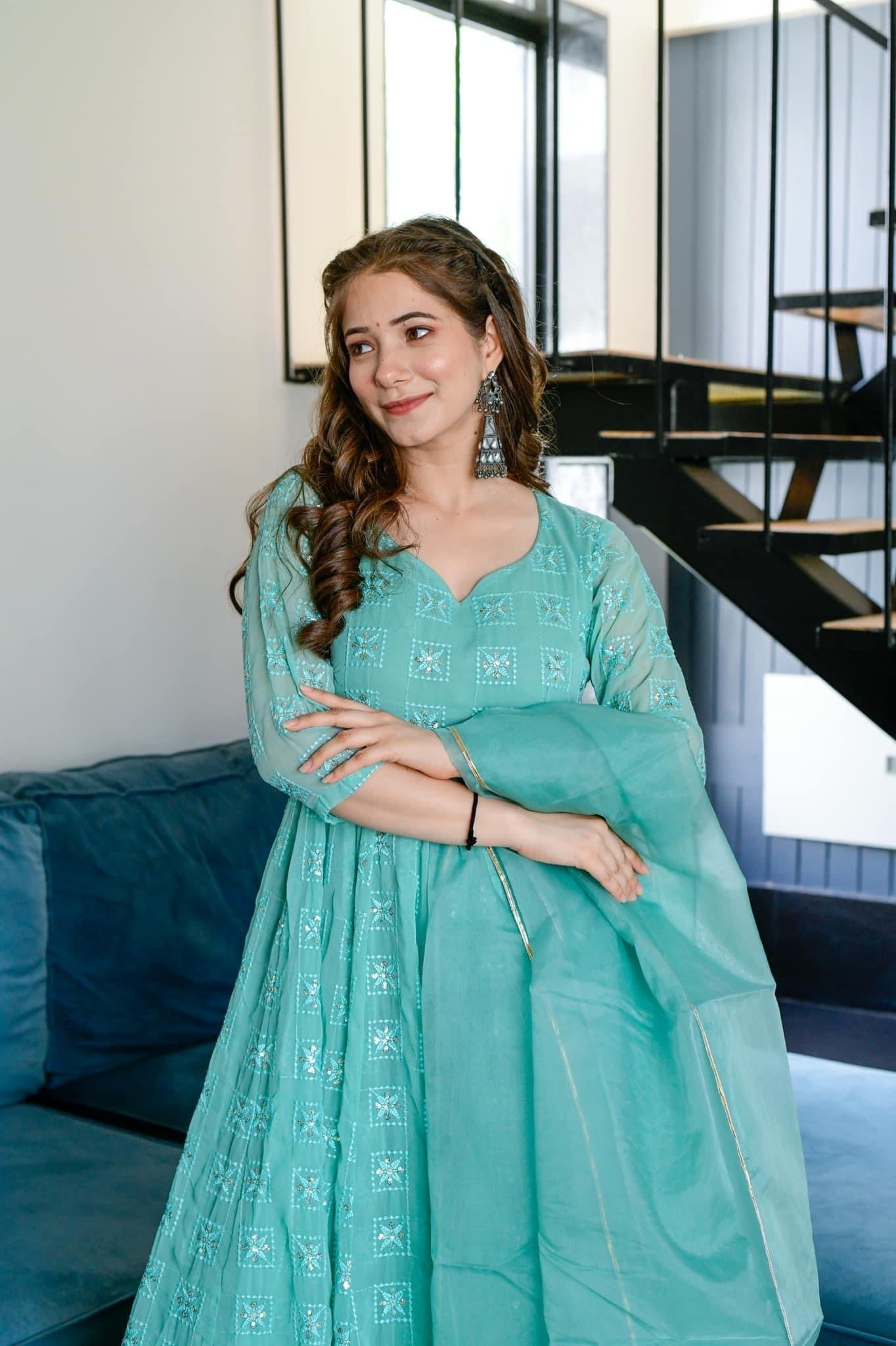 turqoiuse blue embroidered suit set