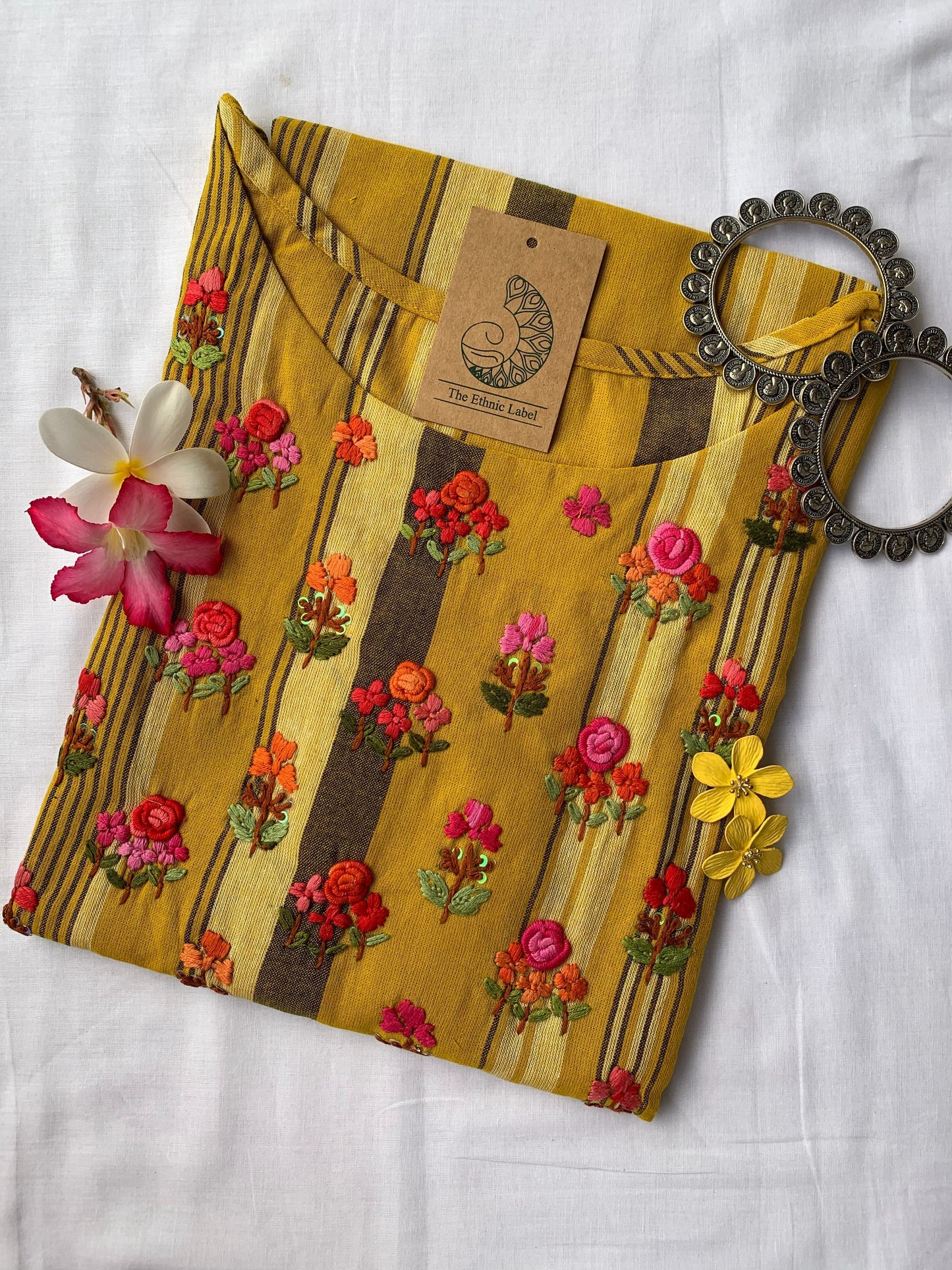 Mustard embroidered cotton kurta - L