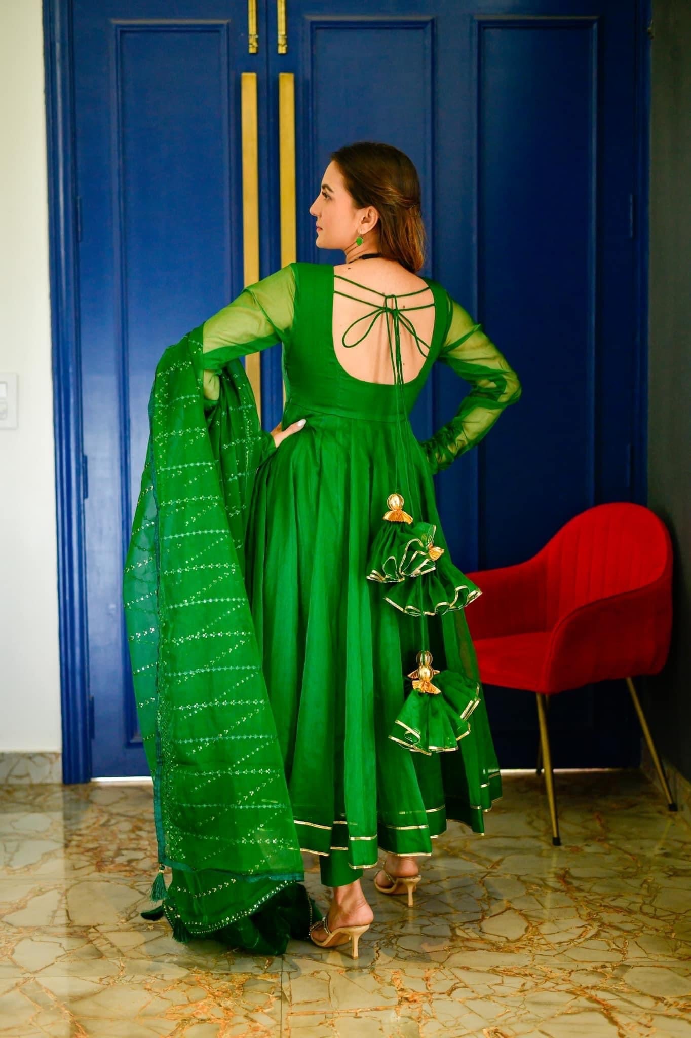 nandaa green organza suit set