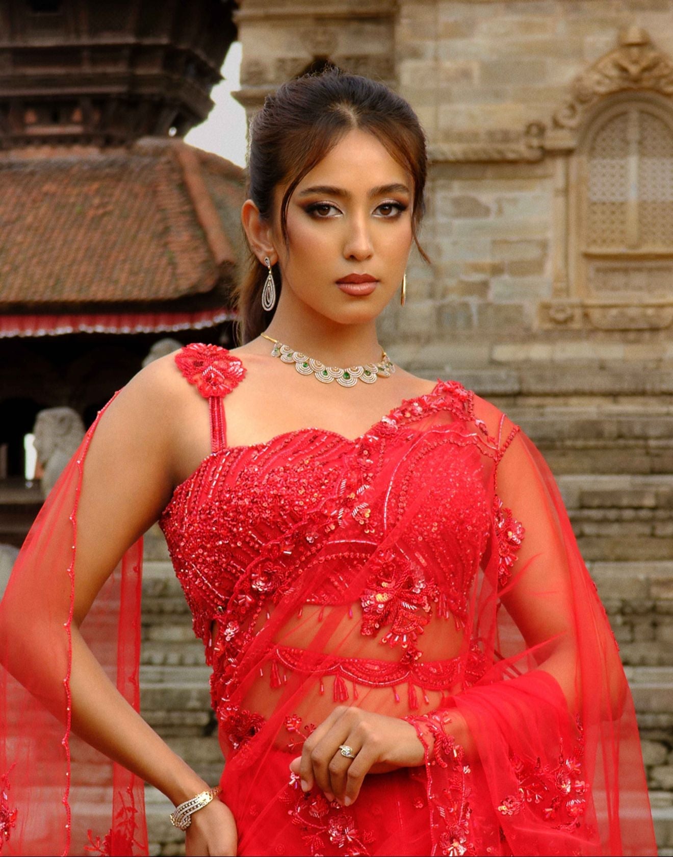 Glam & Flame Net Embroidered Saree With Scallop Blouse